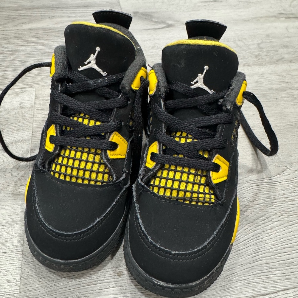 Air Jordan 4 Retro TD 'Thunder